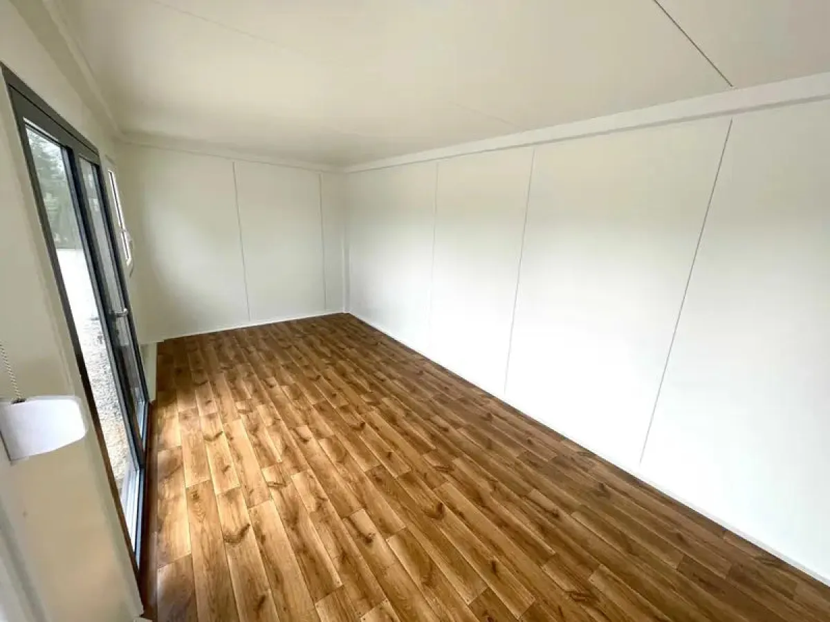 Container modulare Premium C4100 con facciata vetrata