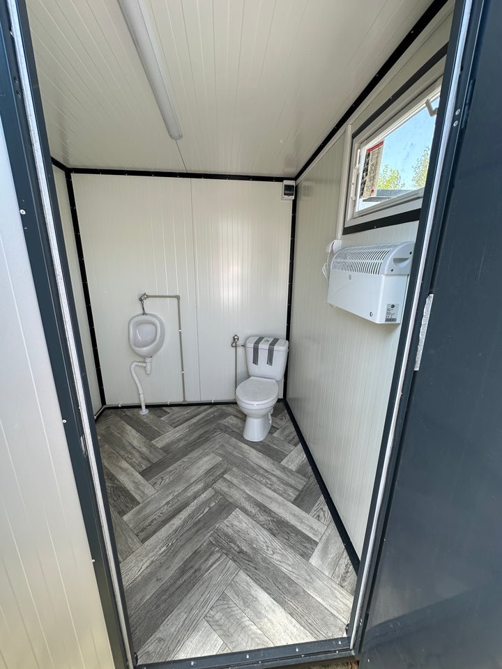 Container sanitaire 2,00 × 2,00 m WC + urinoir