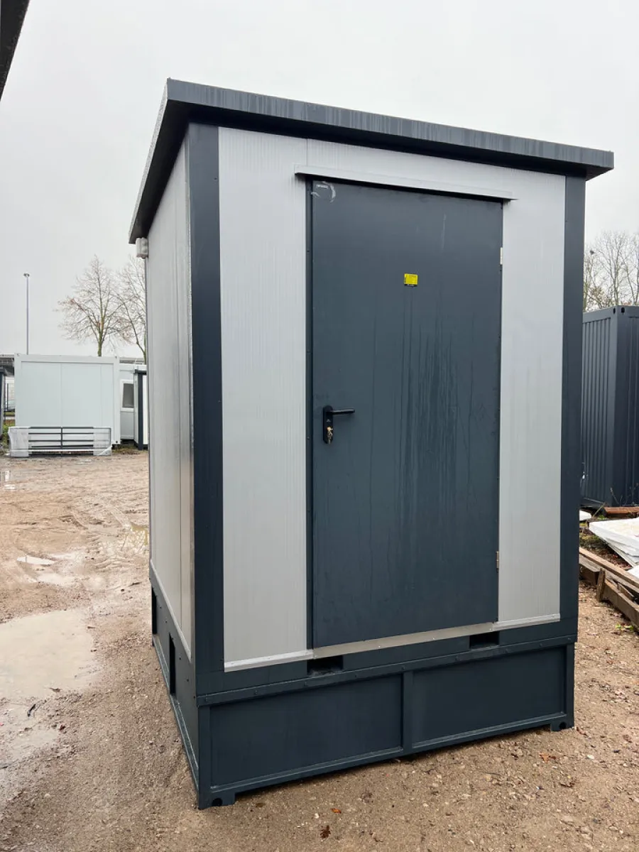 Sanitärcontainer 2,00 × 2,00 m, WC + Dusche + Tank