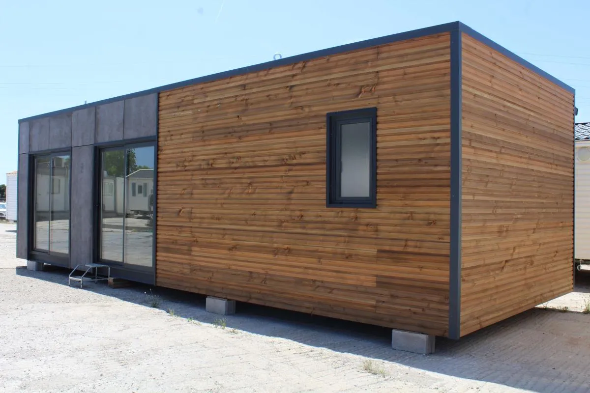 KVIP-module 10,5 × 4 m, open plan, hout en Viroc