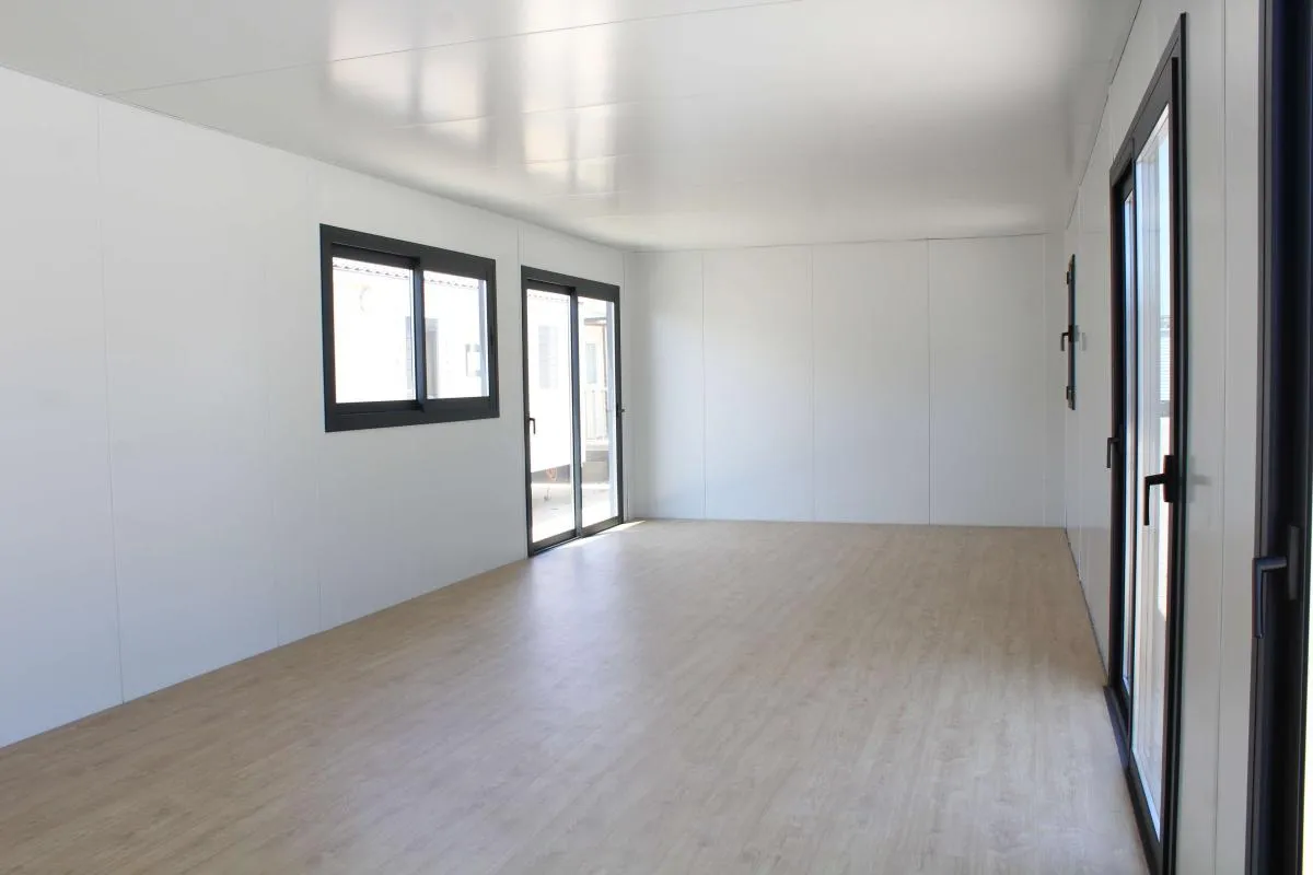 KVIP-module 10,5 × 4 m, open plan, hout en Viroc