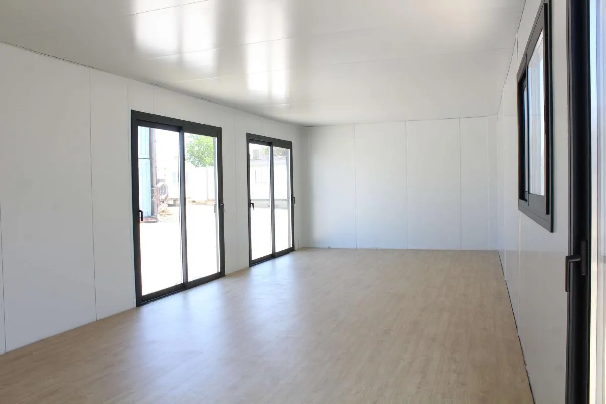 KVIP-module 10,5 × 4 m, open plan, hout en Viroc