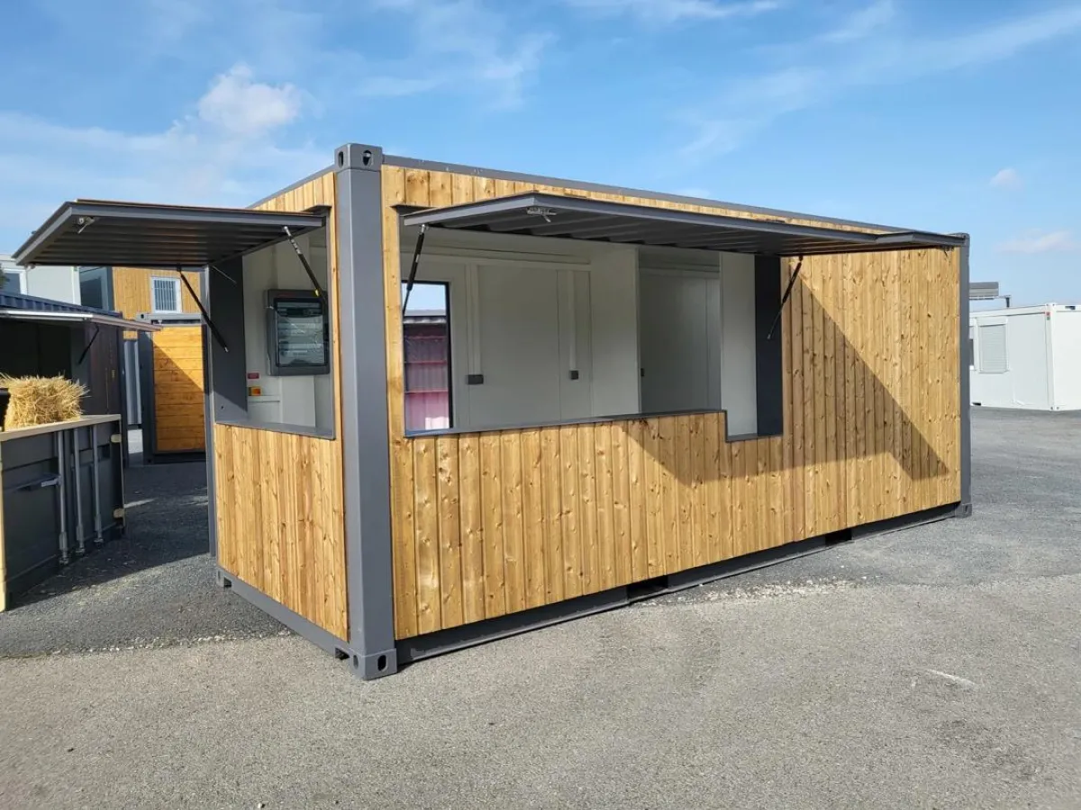 Container bar 20' allestito
