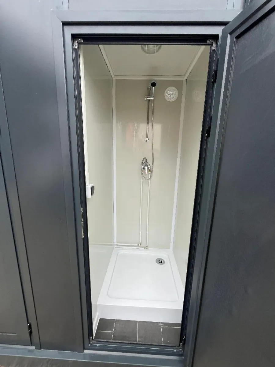 Module sanitaire WC + lavabo + douche raccordable gris