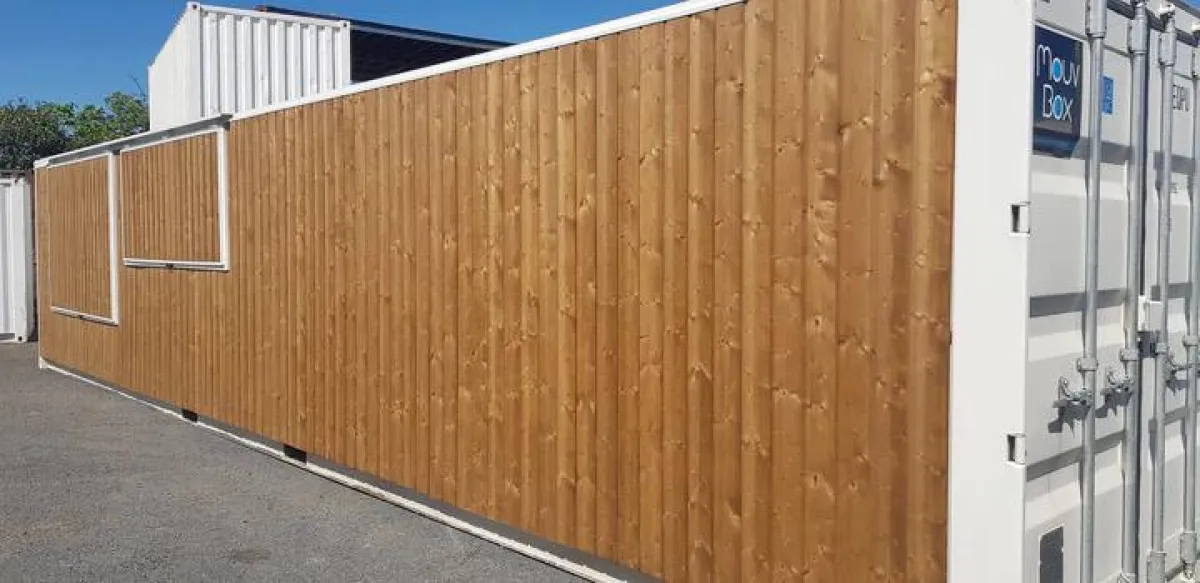 40' bar-container met houten bekleding