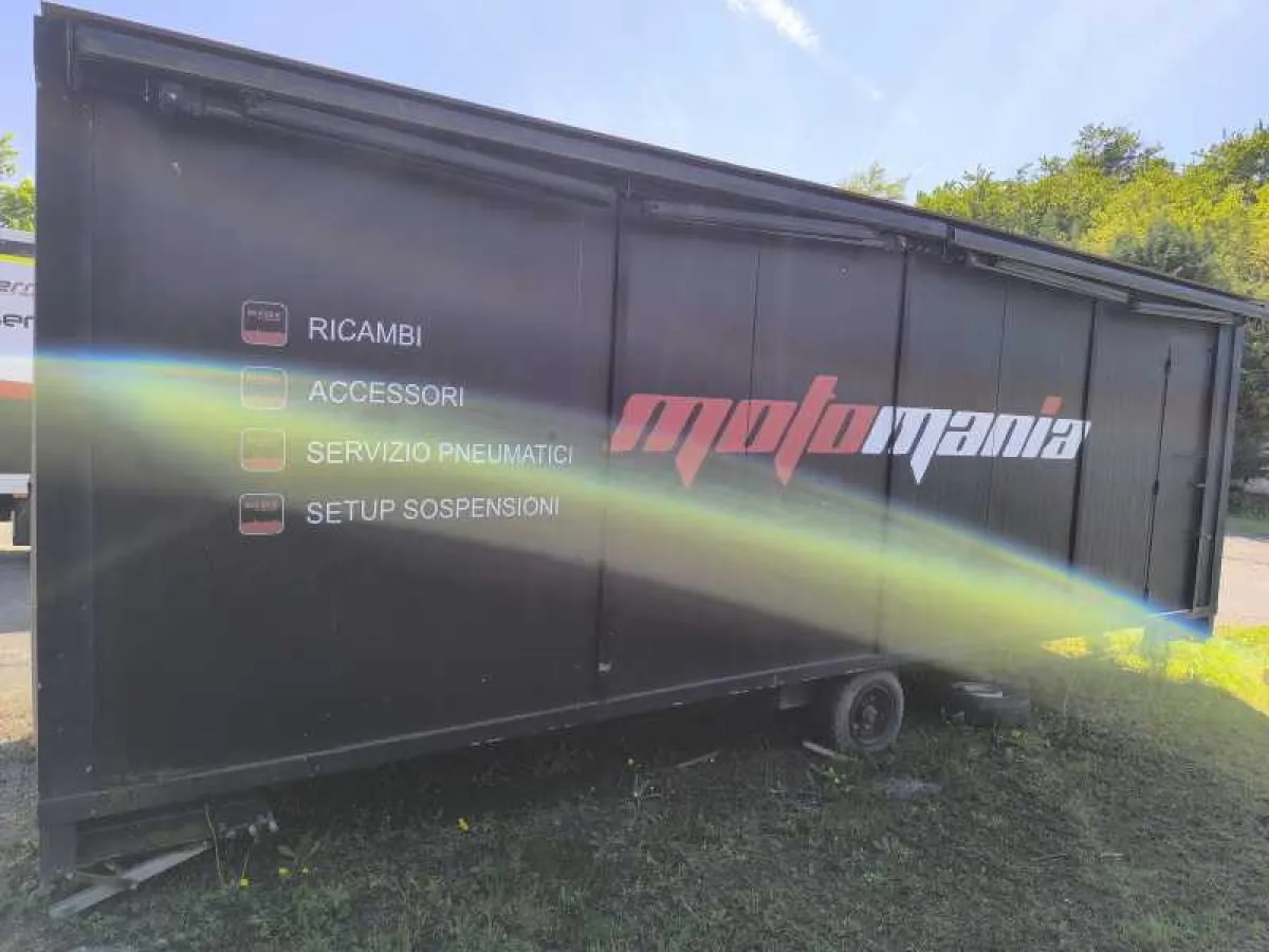 Umbau-Container wind- und wasserdicht