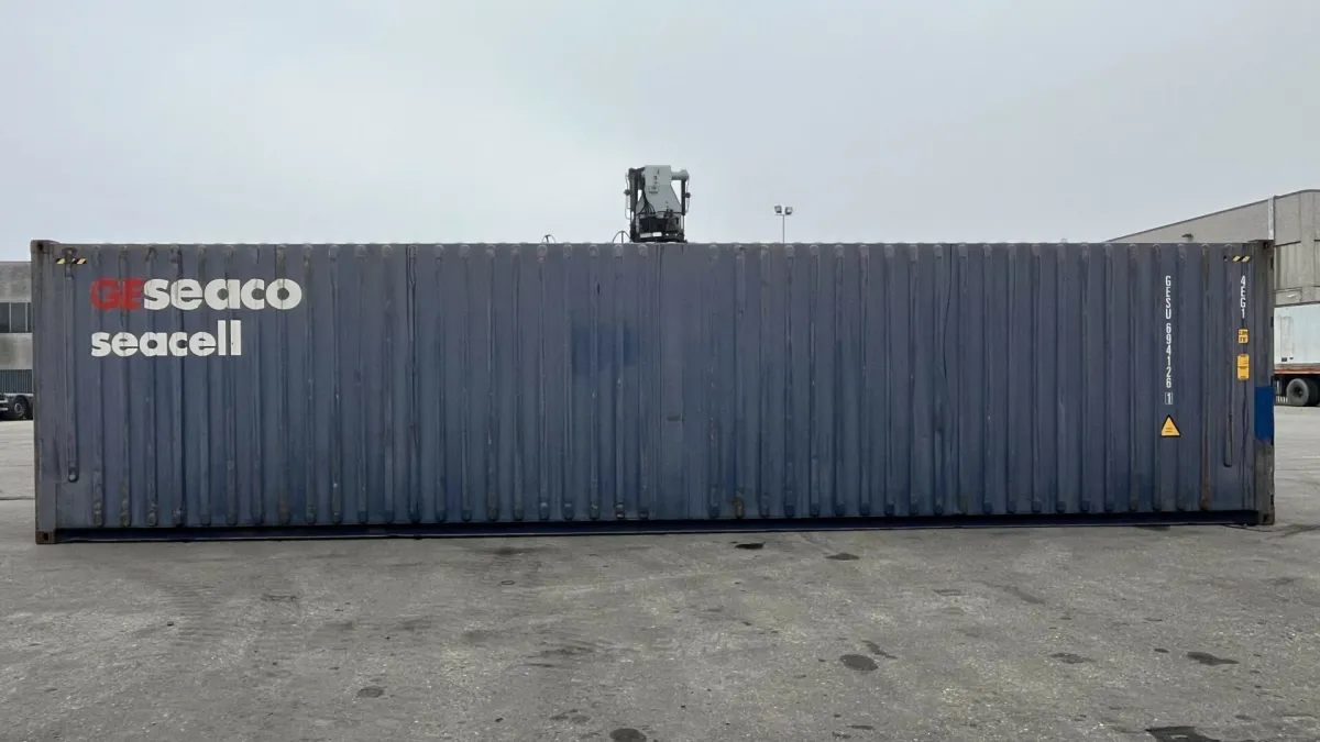 Shipping container 40 ft HC as-is